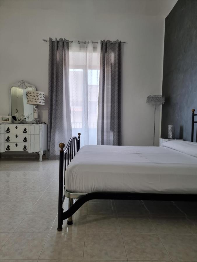 צ'פאלו Mandralisca Holidays - Luxury Apartments מראה חיצוני תמונה